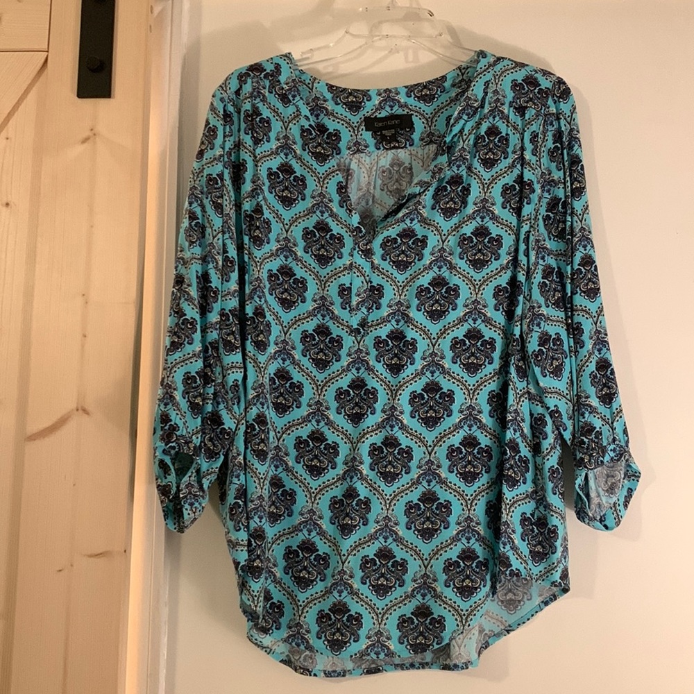 Karen Kane Quarter Length Sleeve Top